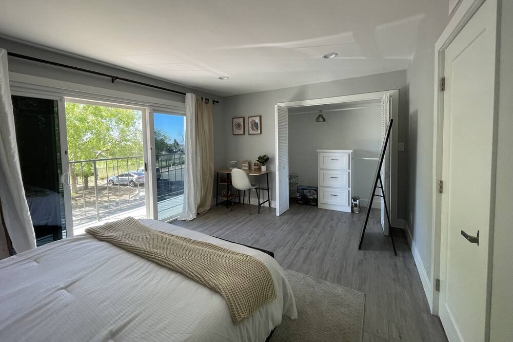 Photo of Bedroom in Bakersfield