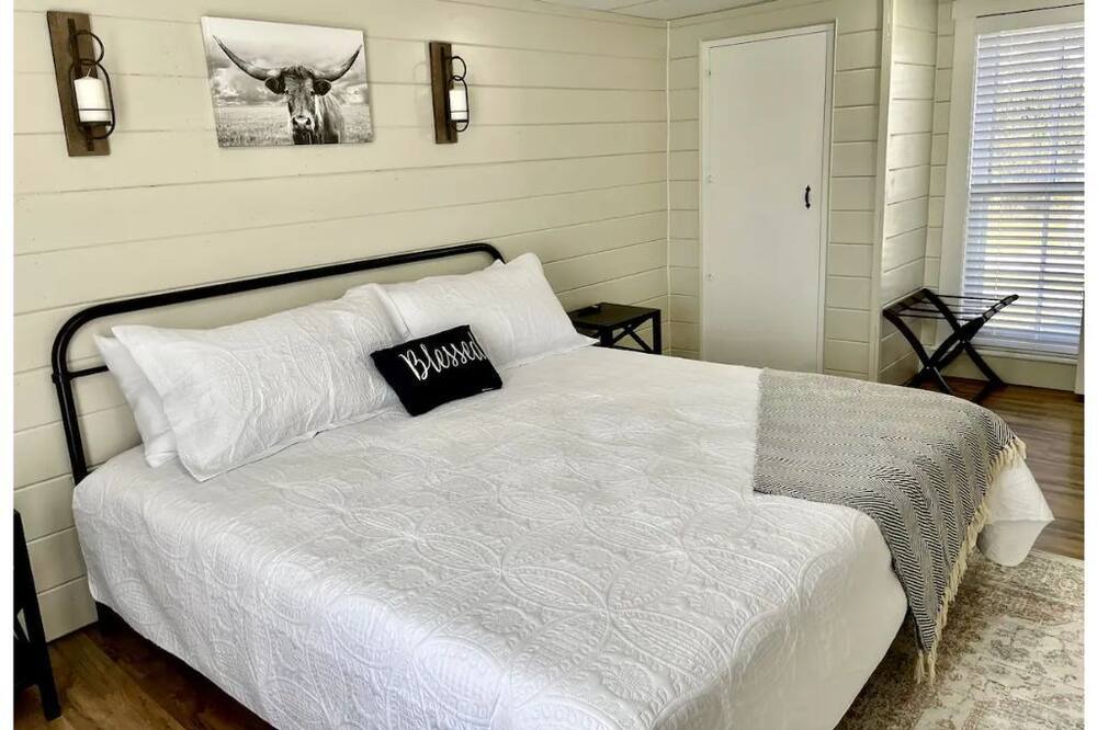 Photo of Bedroom in Carbon Hill