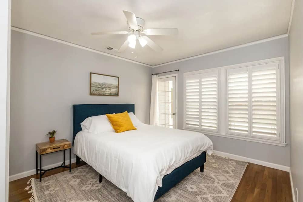 Photo of Bedroom in Roosevelt