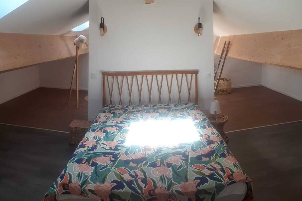 Photo of Bedroom in Arbori