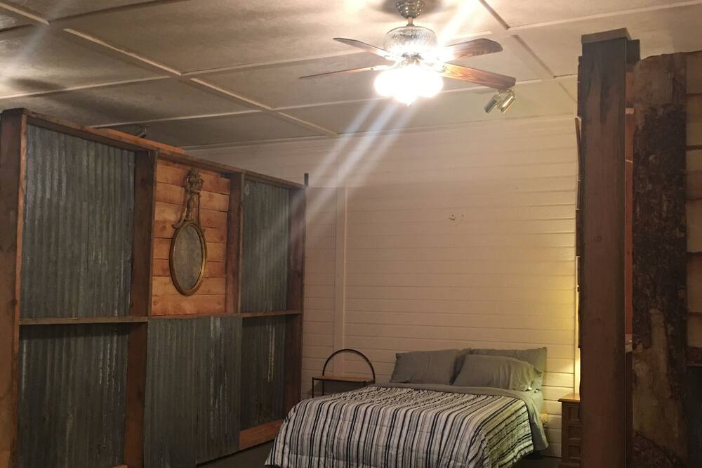 Photo of Bedroom in Idaho City