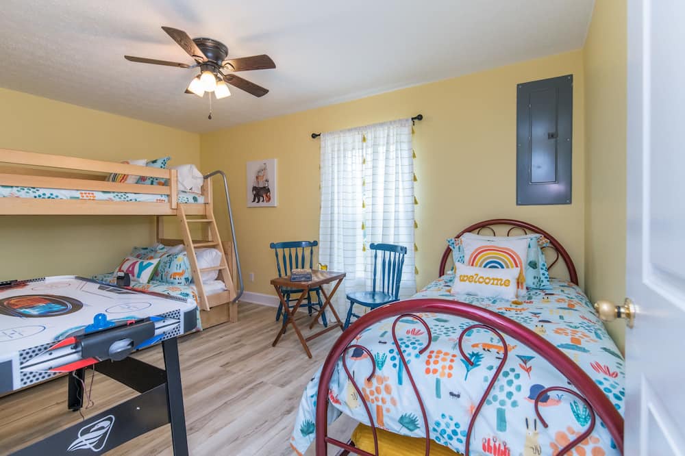 Photo of Bedroom in Hazel Green