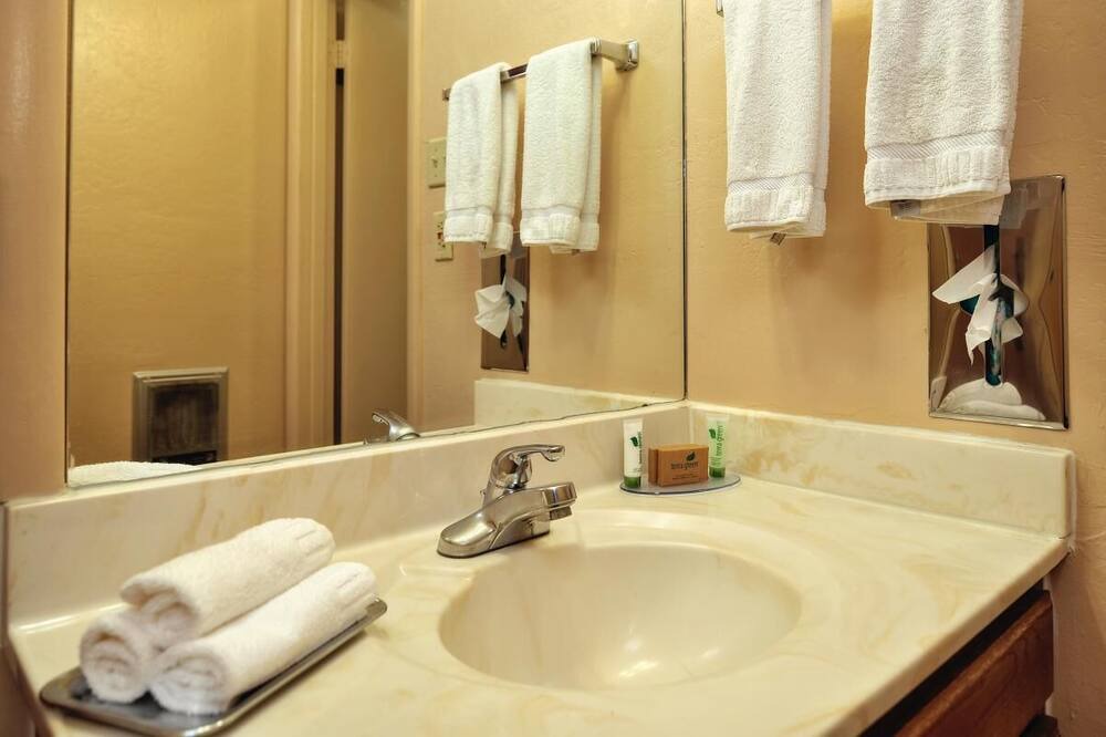 Photo of Bathroom in Kohls Ranch