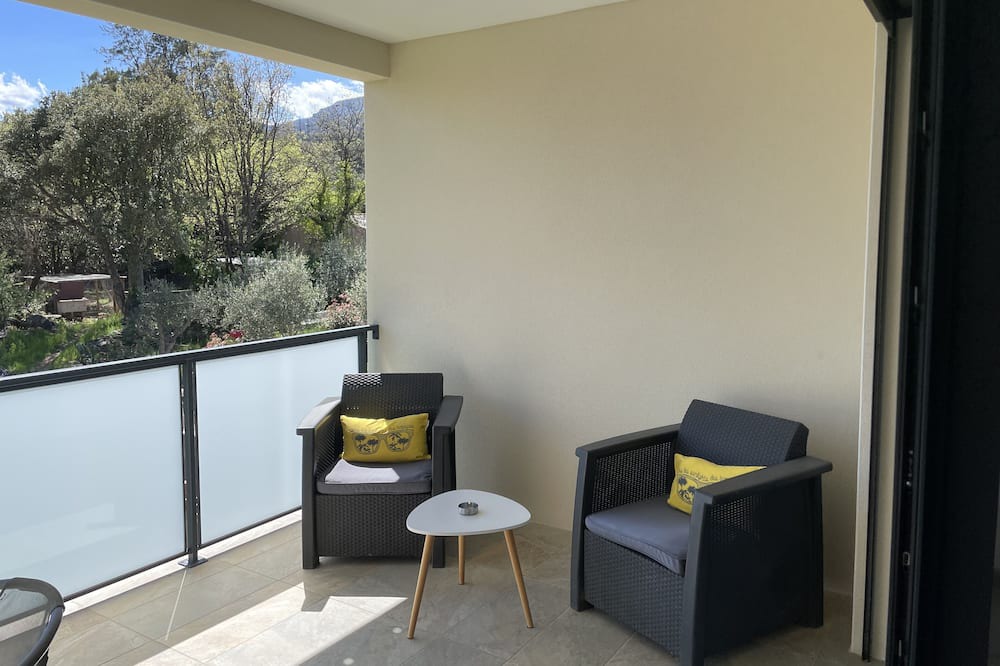 Photo of Patio Balcony in Arena