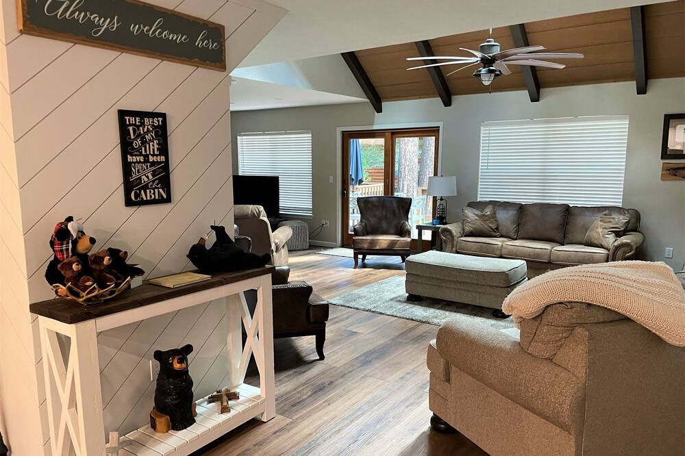 Photo of Livingroom in Pinetop