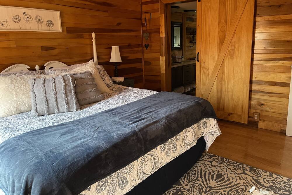 Photo of Bedroom in Means