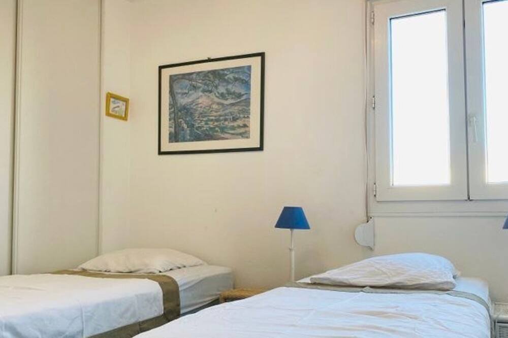 Photo of Bedroom in L'Ile-Rousse