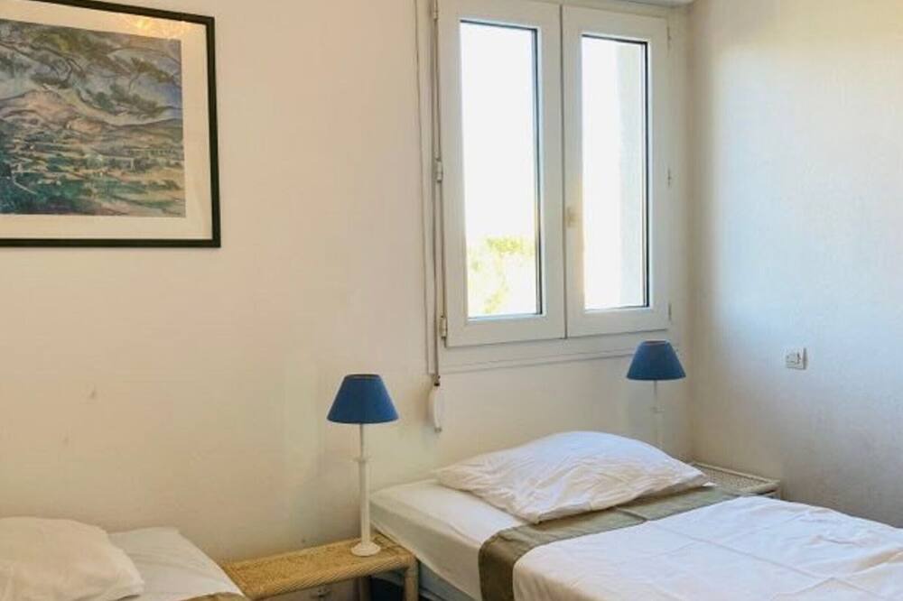 Photo of Bedroom in L'Ile-Rousse