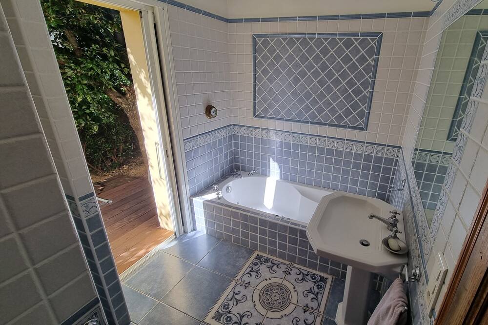 Photo of Bathroom in Porto-Vecchio