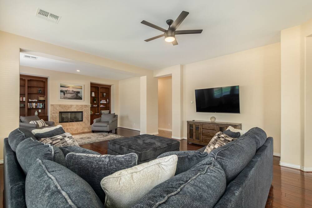Photo of Livingroom in Queen Creek