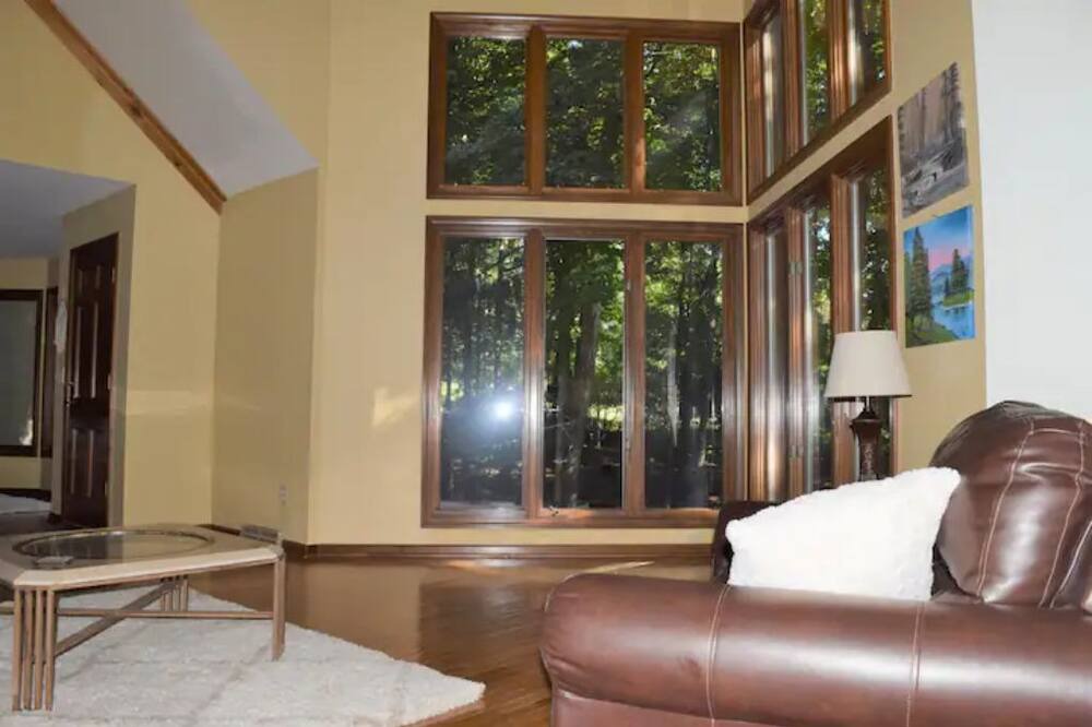 Photo of Livingroom in Columbus