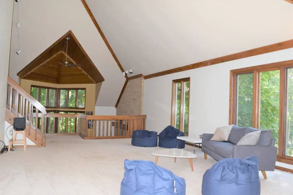 Photo of Livingroom in Columbus