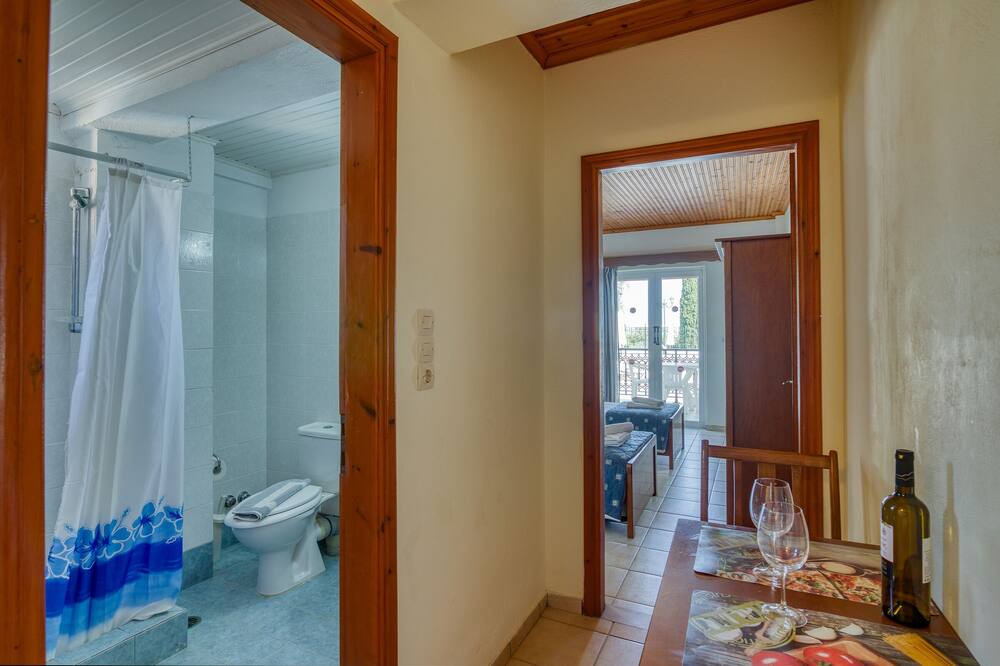 Photo of Bathroom in Katastari