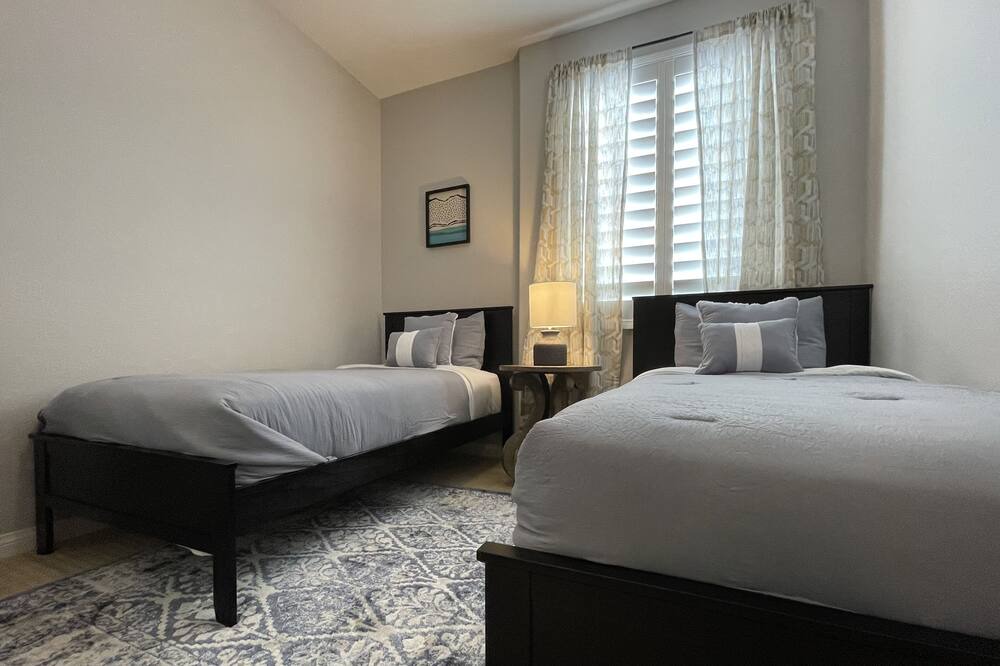 Photo of Bedroom in Carmel Valley