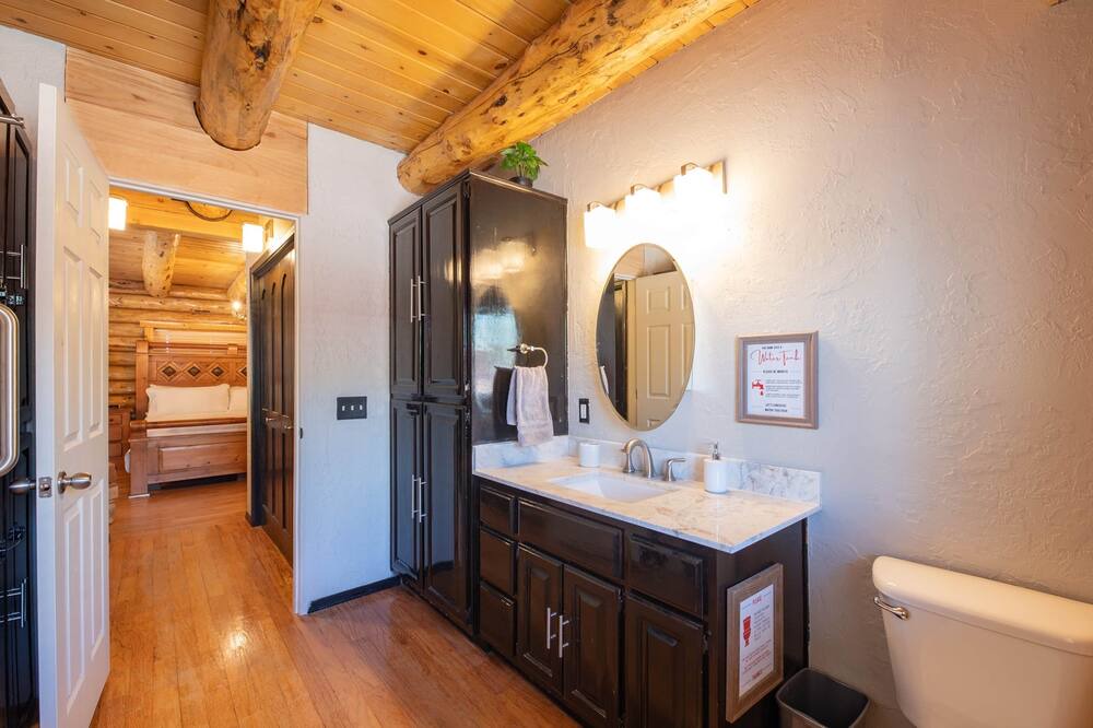 Photo of Bathroom in Ash Fork