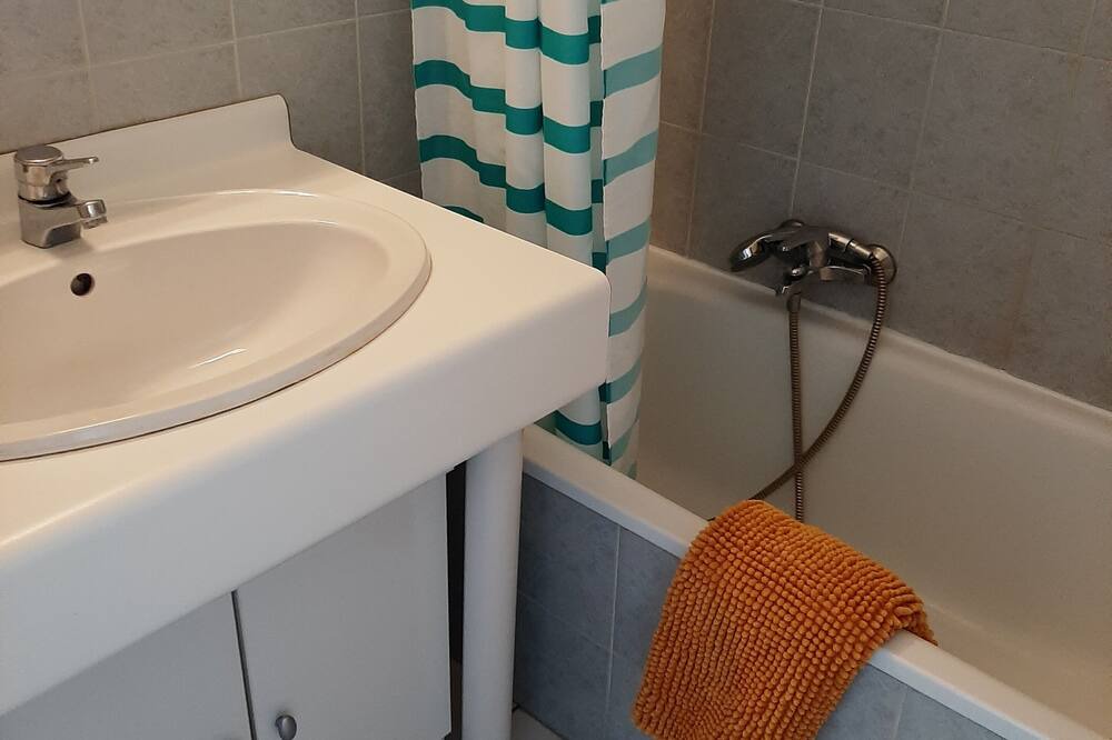 Photo of Bathroom in Moriani-Plage