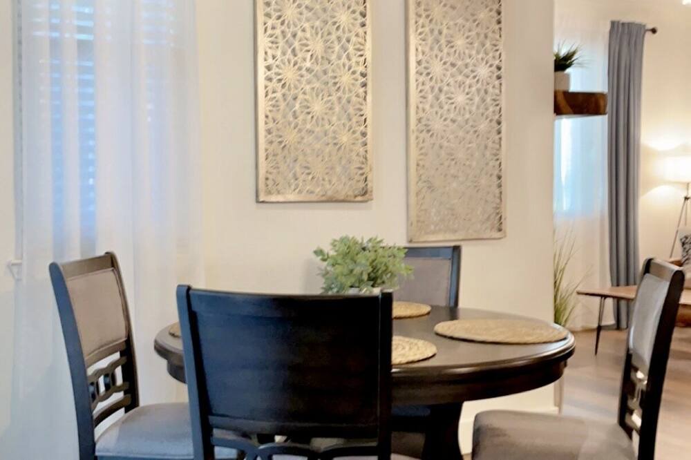 Photo of Kitchen in Desert Paradise Estates
