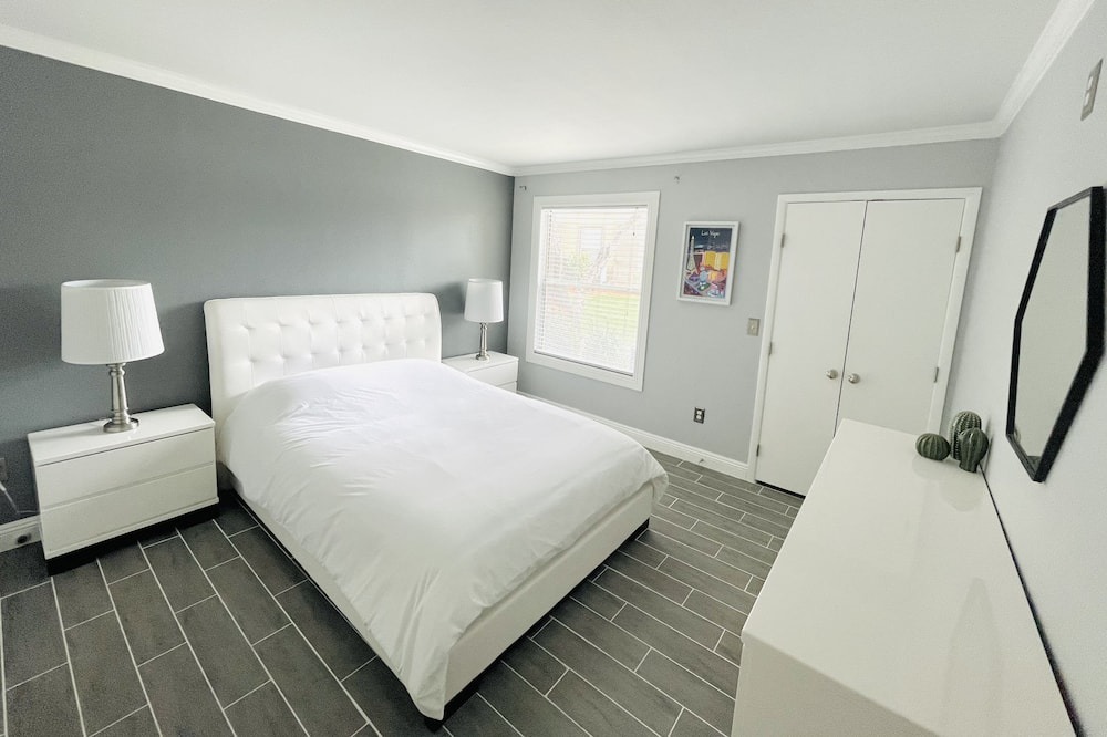 Photo of Bedroom in Silverado Ranch