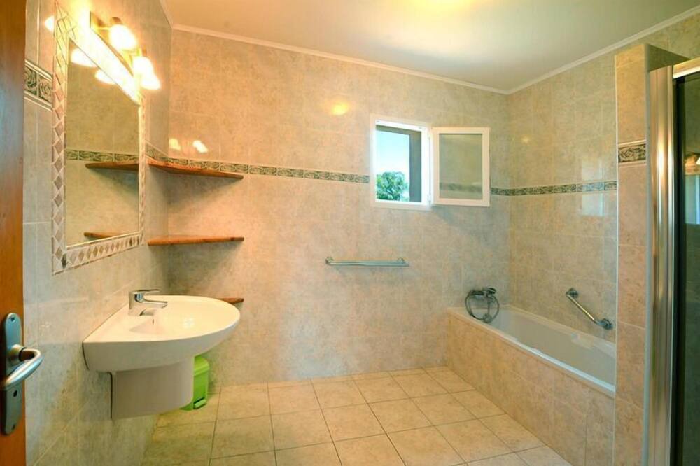 Photo of Bathroom in Taglio-Isolaccio