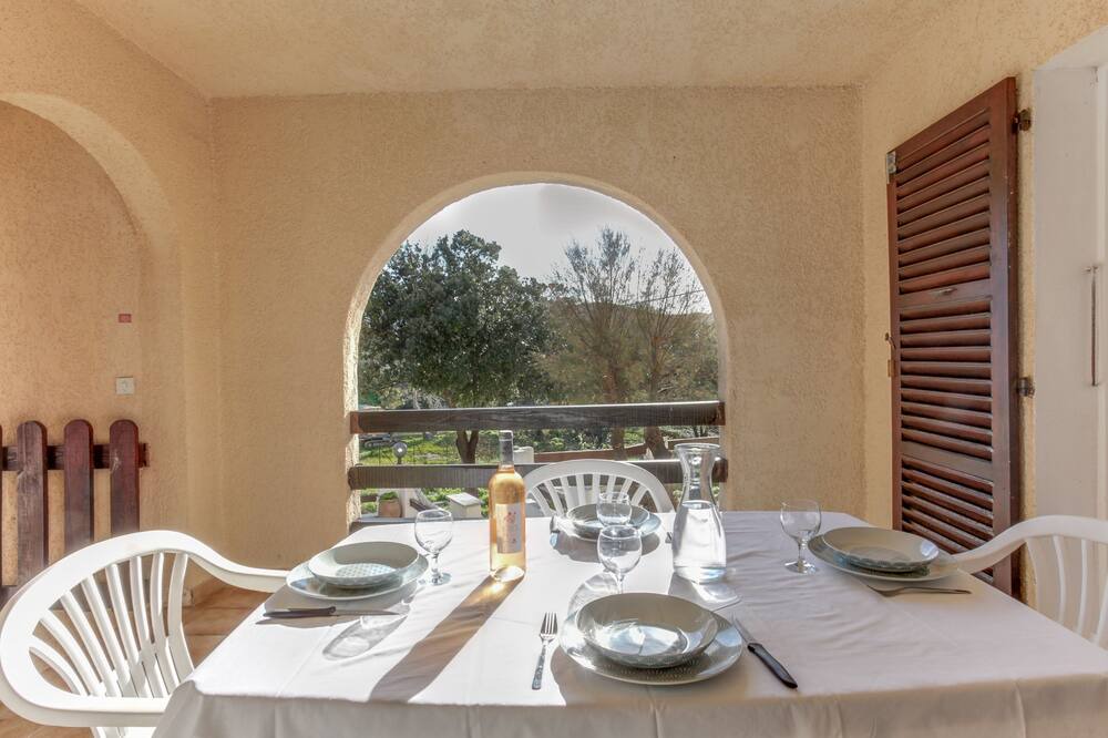 Photo of Patio Balcony in Centuri