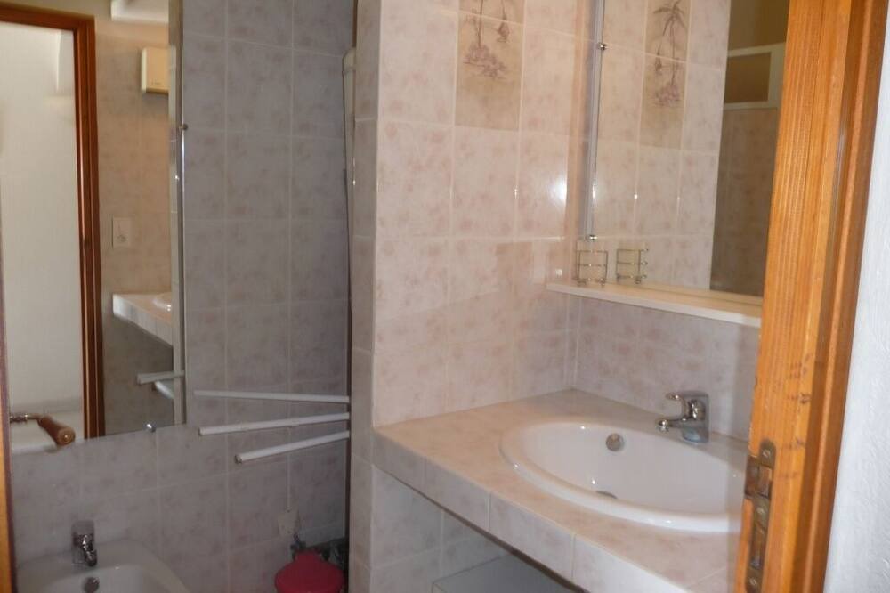 Photo of Bathroom in Favone