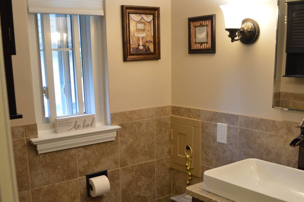 Photo of Bathroom in Toledo