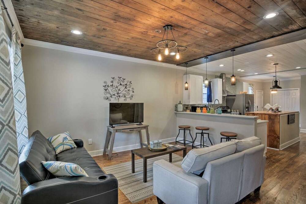 Photo of Livingroom in East Durham