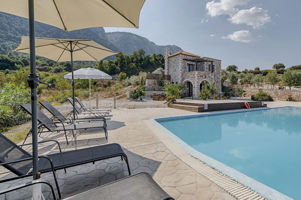 Photo of Outdoor in Asklipiio