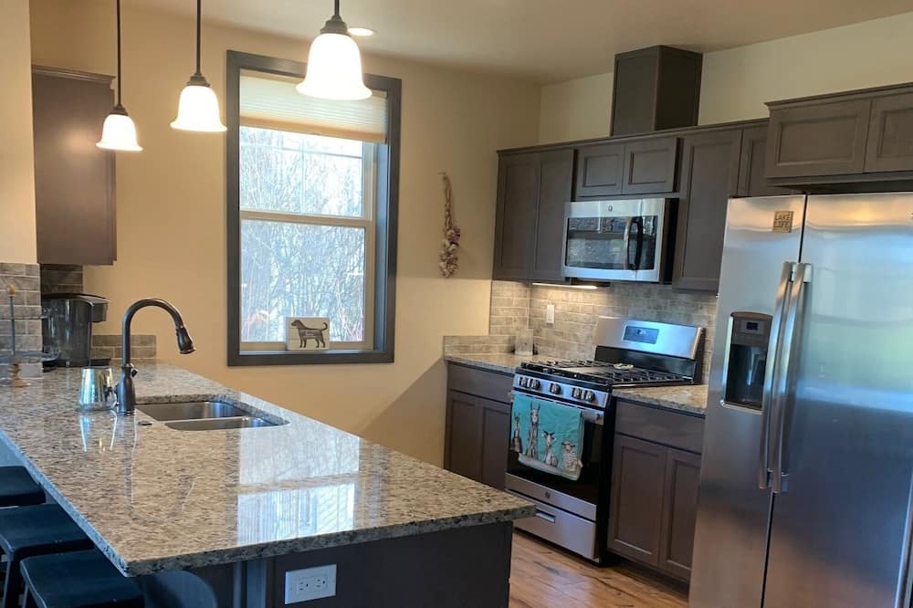 Photo of Kitchen in Dover Bay