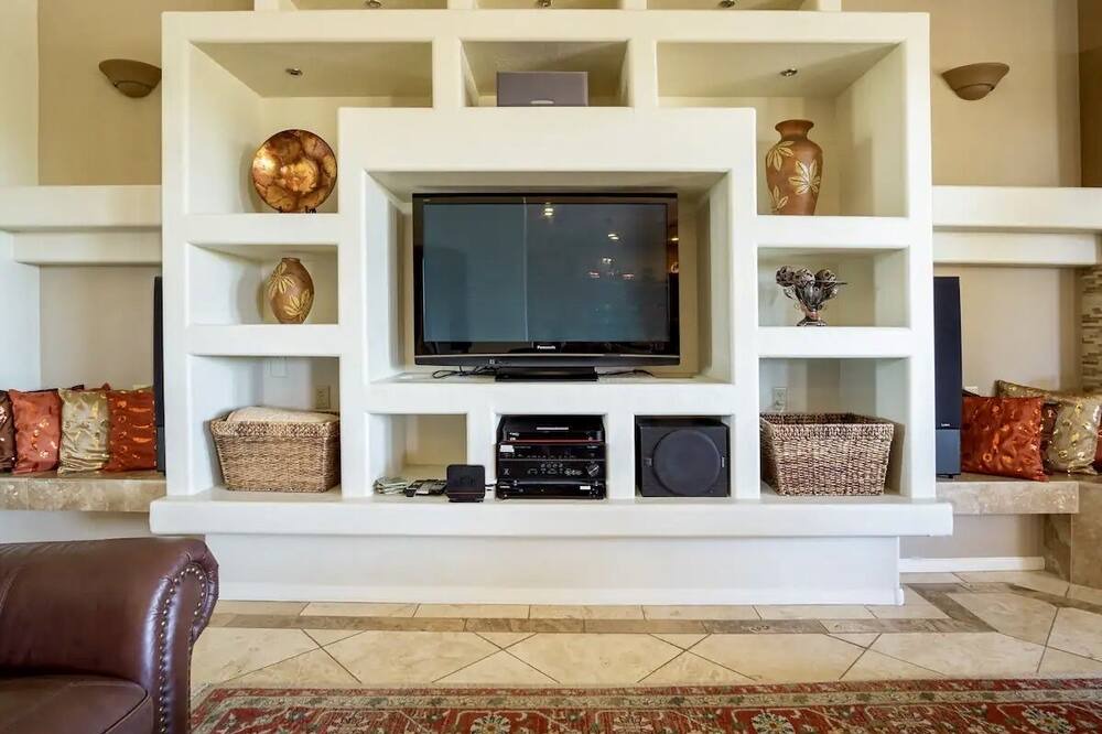 Photo of Livingroom in Tucson