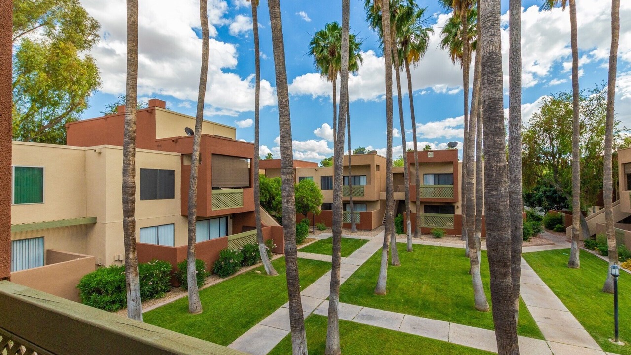 Photo of Outdoor in Scottsdale Estates Five