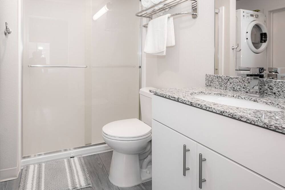 Photo of Bathroom in Clegg