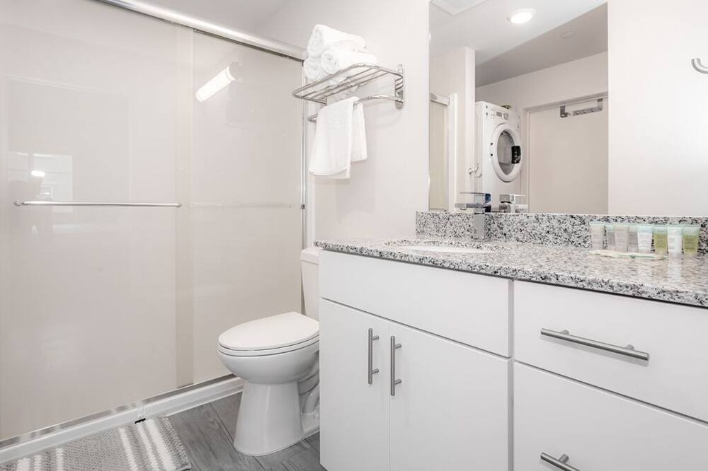 Photo of Bathroom in Clegg
