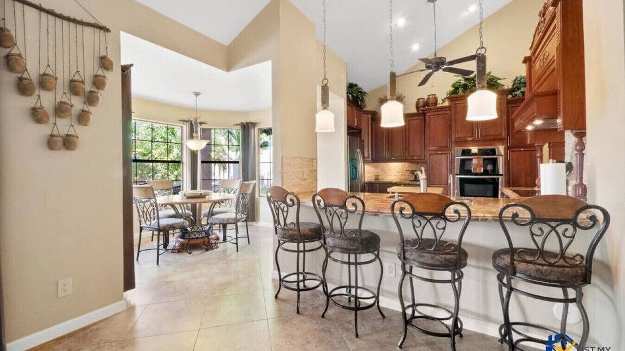 Photo of Livingroom in Red Mountain Ranch