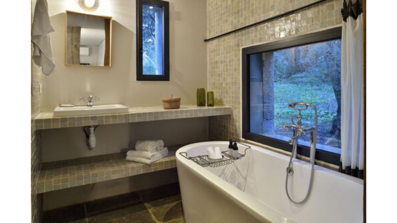 Photo of Bathroom in Figari