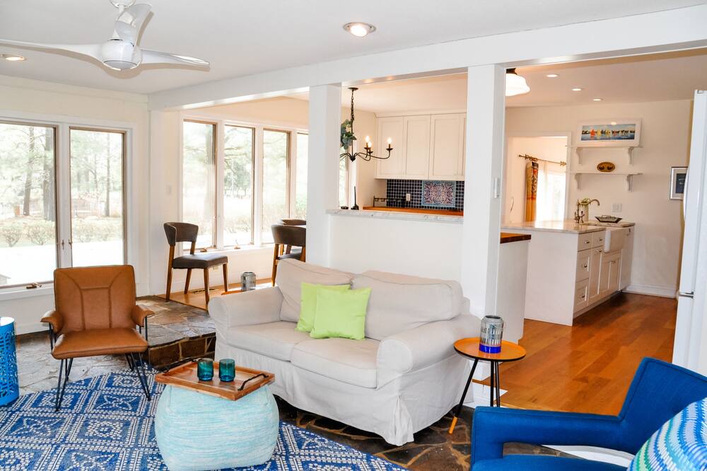 Photo of Livingroom in Bozman