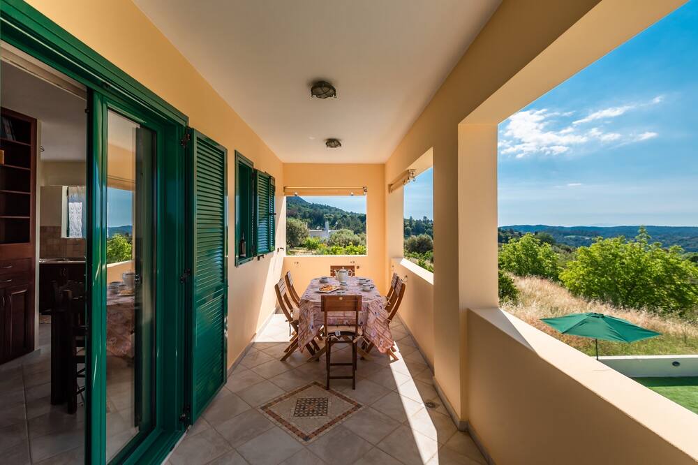 Photo of Patio Balcony in Salakos