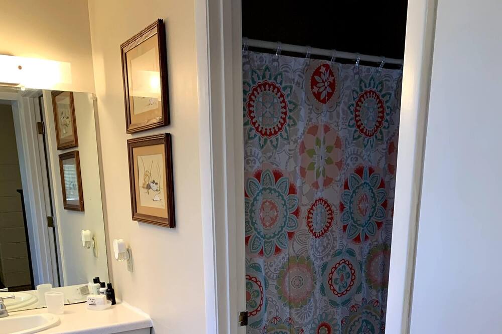 Photo of Bedroom in Newport