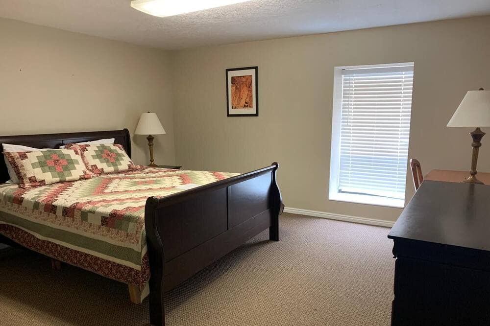 Photo of Bedroom in Loa