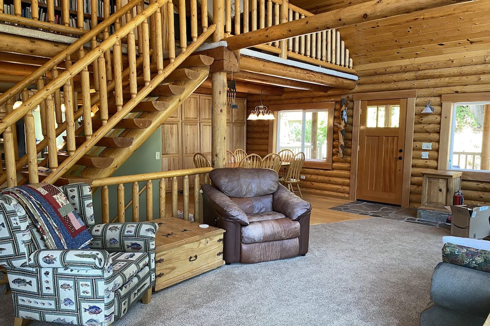 Photo of Livingroom in Kootenai County