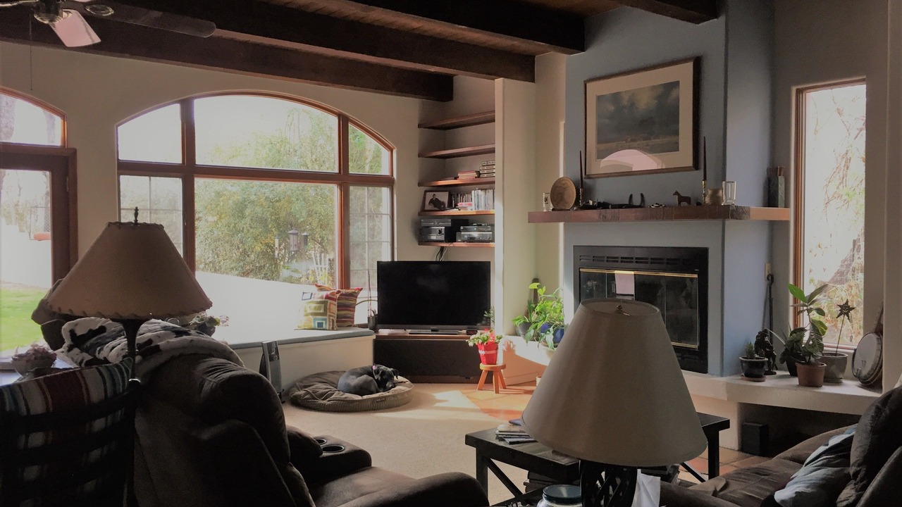 Photo of Livingroom in Tumacacori-Carmen