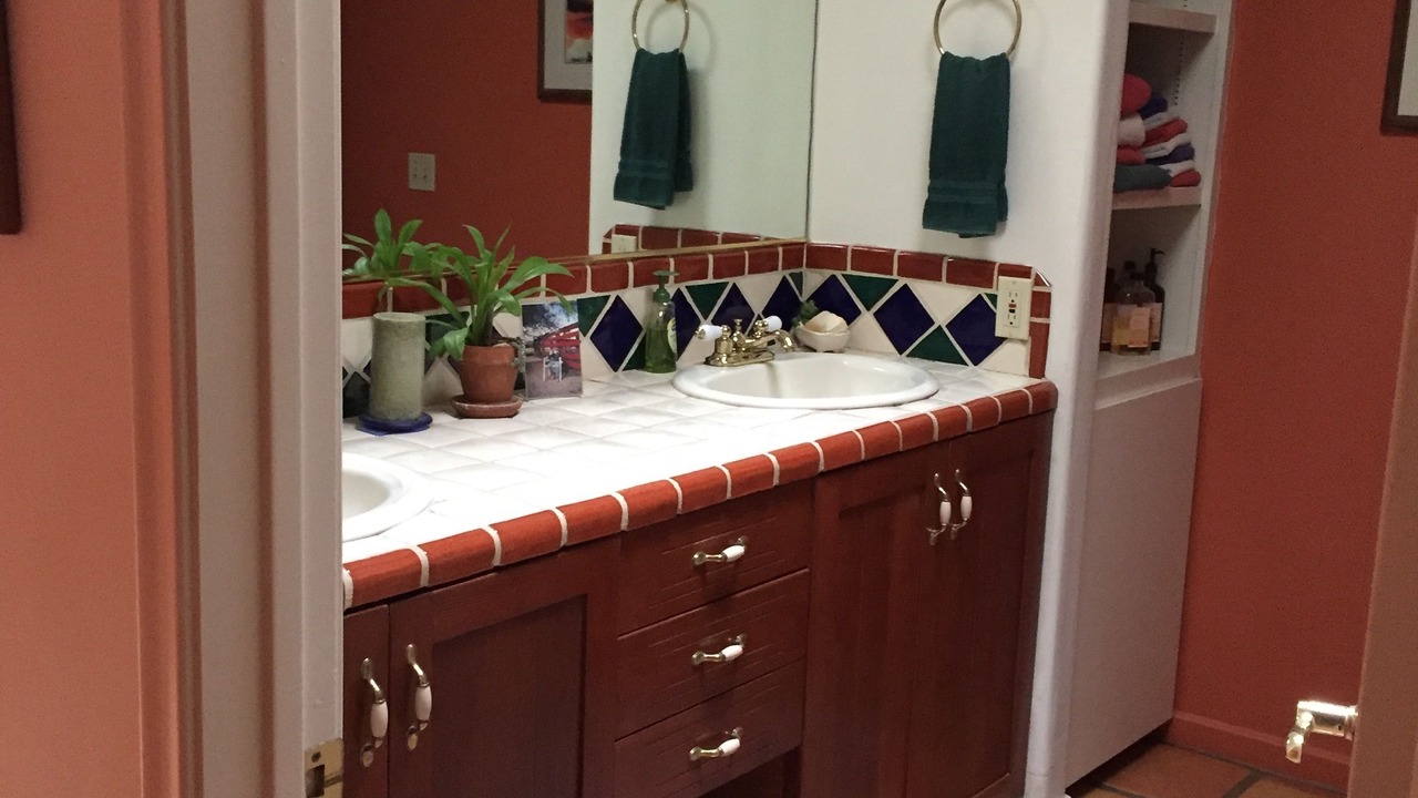 Photo of Bathroom in Tumacacori-Carmen