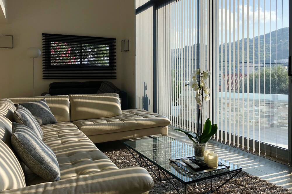 Photo of Livingroom in Ville-di-Pietrabugno