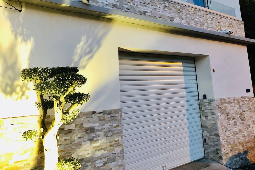 Photo of Outdoor in Ville-di-Pietrabugno