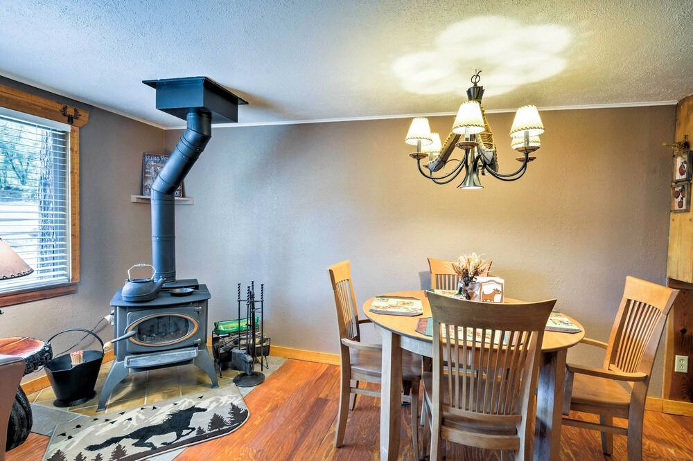 Photo of Kitchen in Ponderosa Park