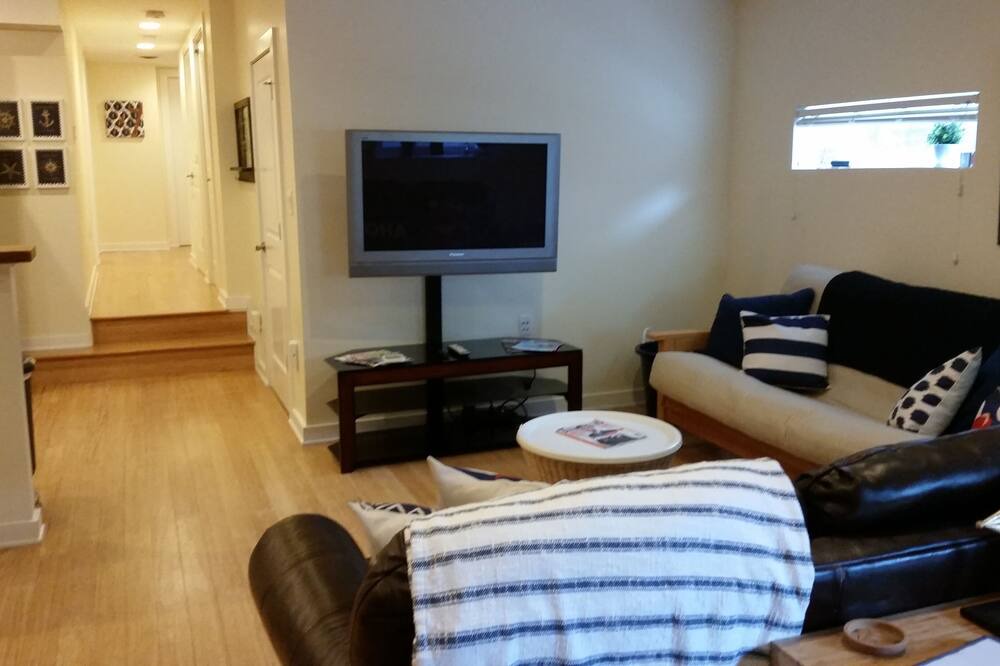 Photo of Livingroom in Annapolis