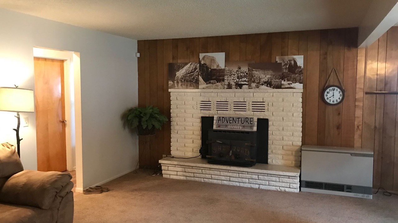 Photo of Livingroom in Mount Carmel Junction