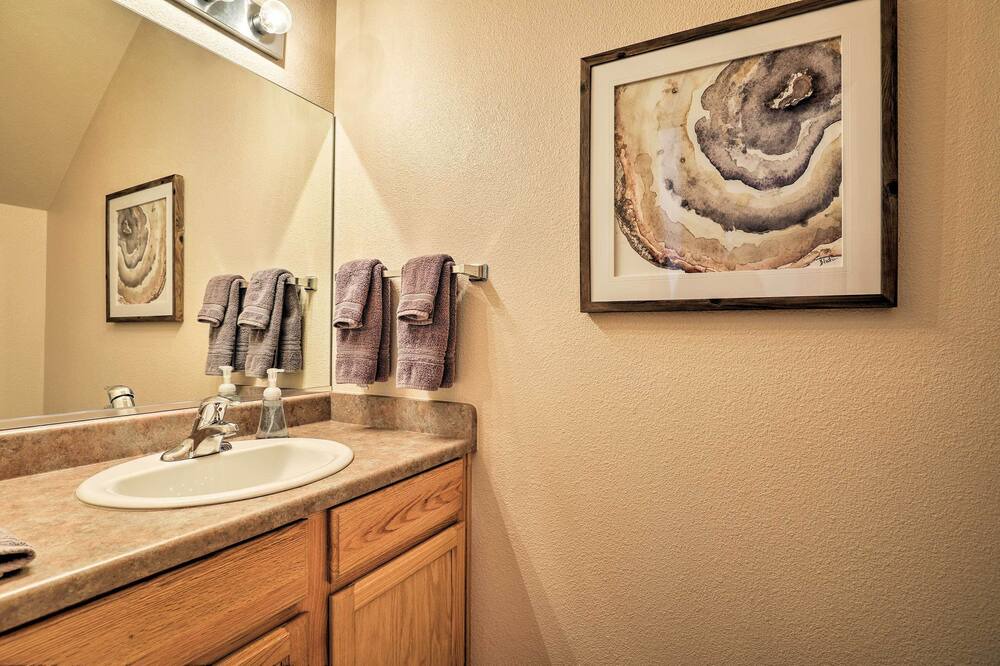 Photo of Bathroom in Kanab