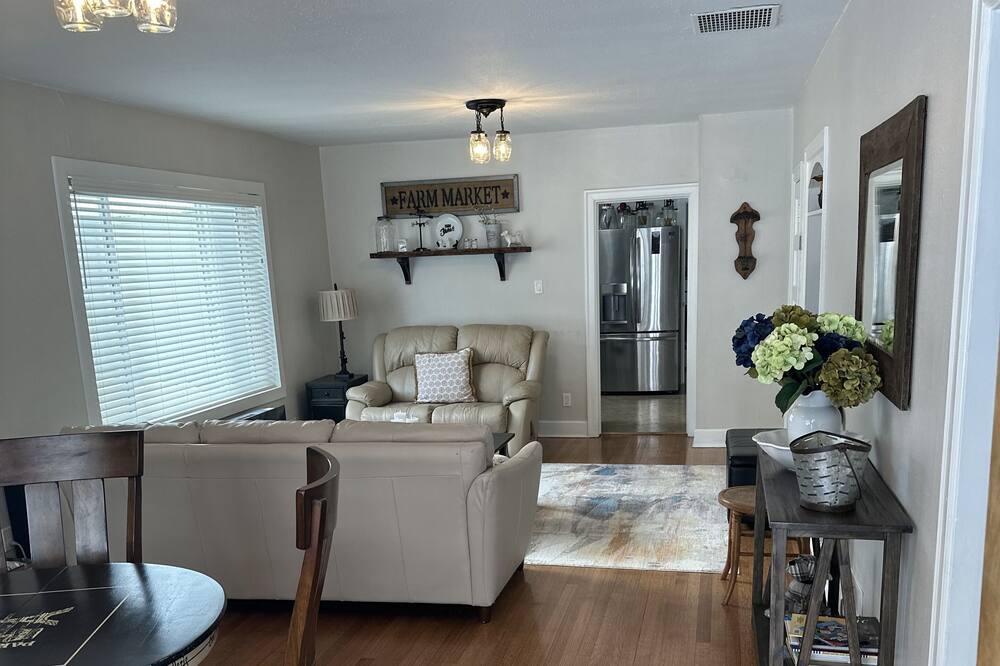 Photo of Bedroom in Kellogg