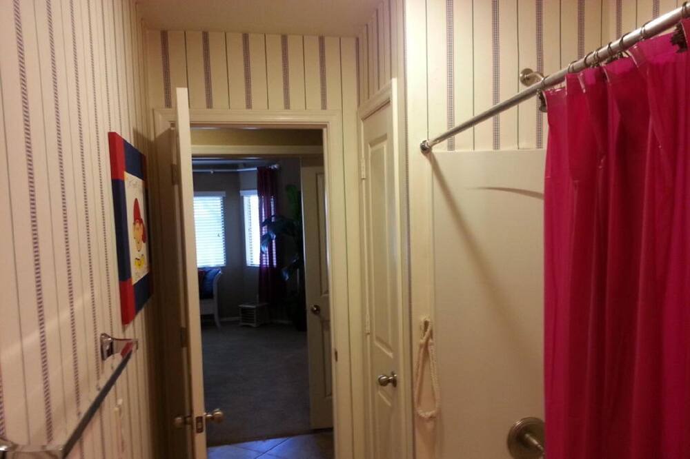 Photo of Bathroom in Maricopa